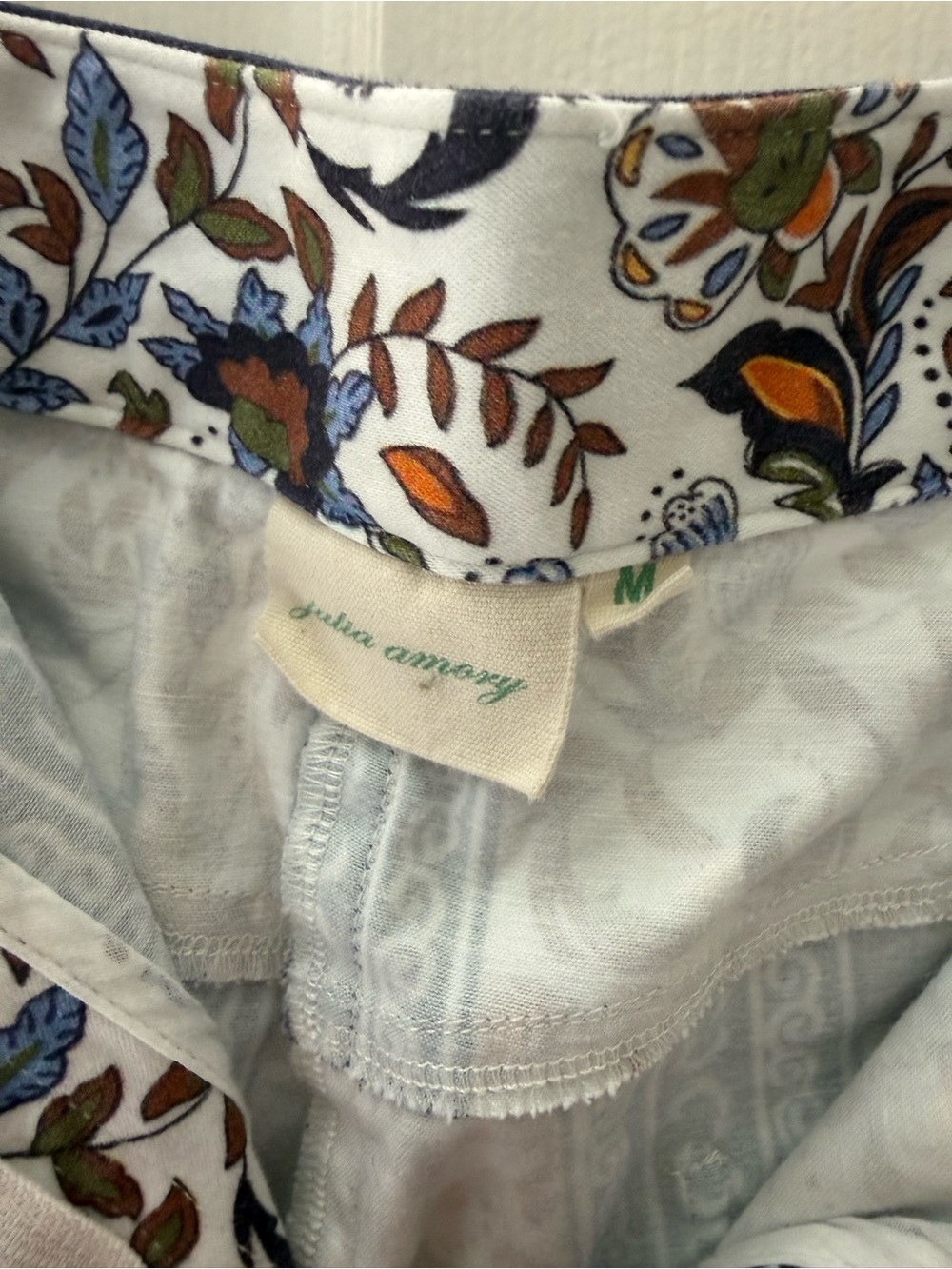 Julia Amory Pants, Size M - Picture 4 of 4